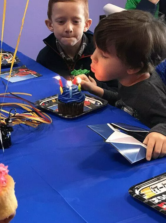 kids at party