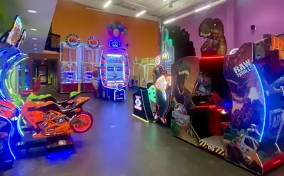 Arcade Alley at TopJump